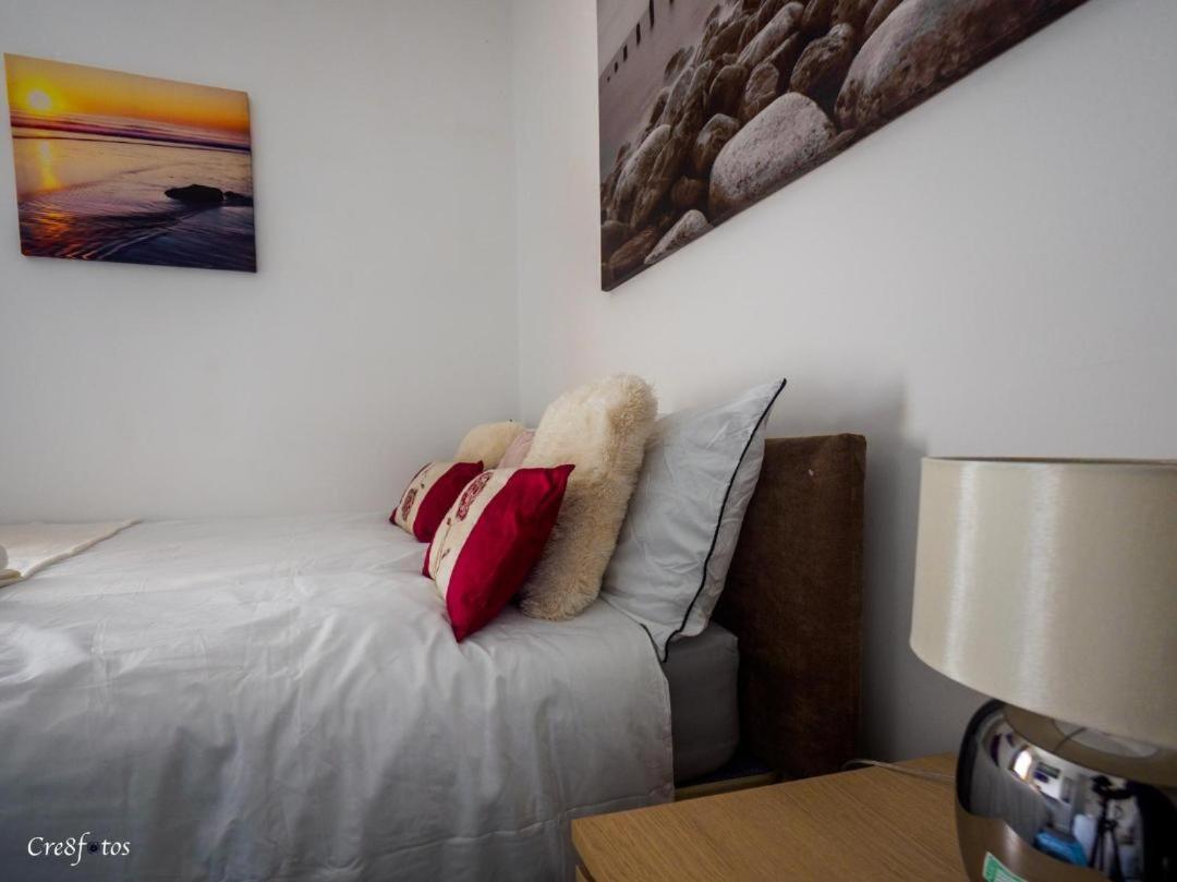 12 Cornwallis Lodge Family Room 2 Stoke-on-Trent Екстер'єр фото